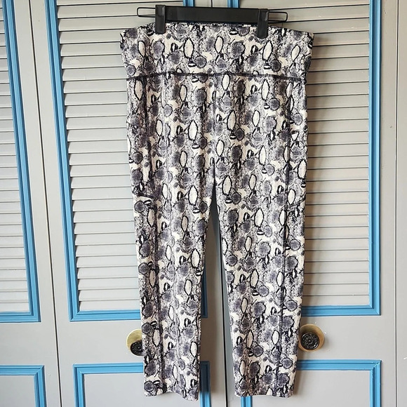 Cali Black & White Work Out Pants - Picture 1 of 11